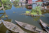 Tonle Sap - Prek Toal floating village - floating houses